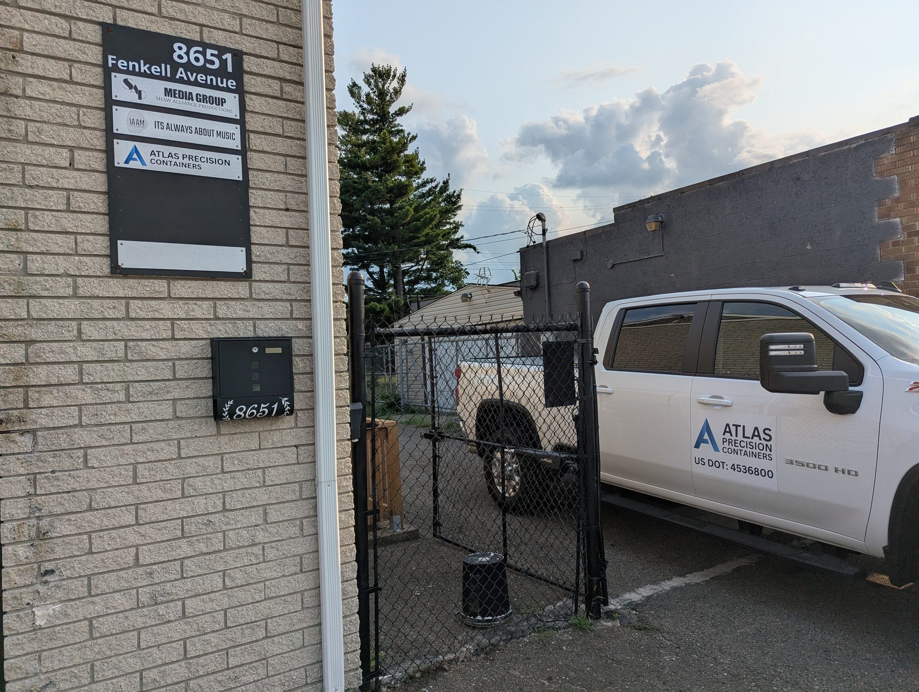 Atlas Precision Containers office signage in Detroit